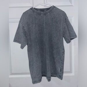 BRAND NEW Men's Gray T-Shirt